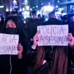 La represión policial durante una protesta en la Ciudad dejó un muerto y seis heridos