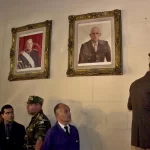2004 – El retiro de los cuadros de Jorge Videla y Reynaldo Bignone