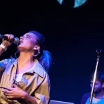 “Cultura famélica es una crítica a la moda fast food de la música”