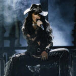 Con dos Velez llenos, Lali brilló en el centro de la escena pop argentina